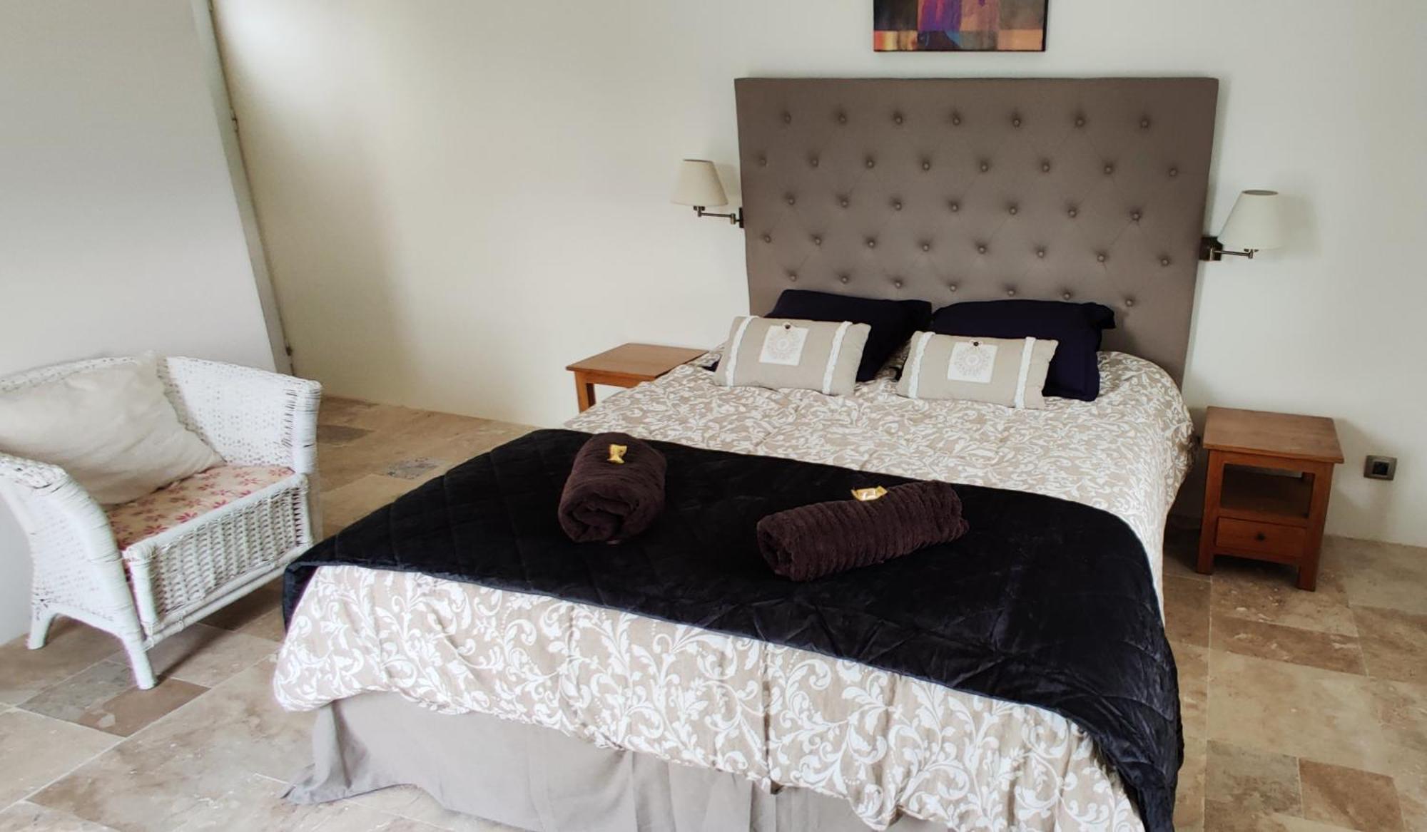 Chambre Cosy Avec Terrasse Sur La Colline Boisee, Parking Prive, Jardin, Calme, Climatisation, 10 Mn Pont Du Gard Num7 Rochefort-du-Gard Eksteriør bilde