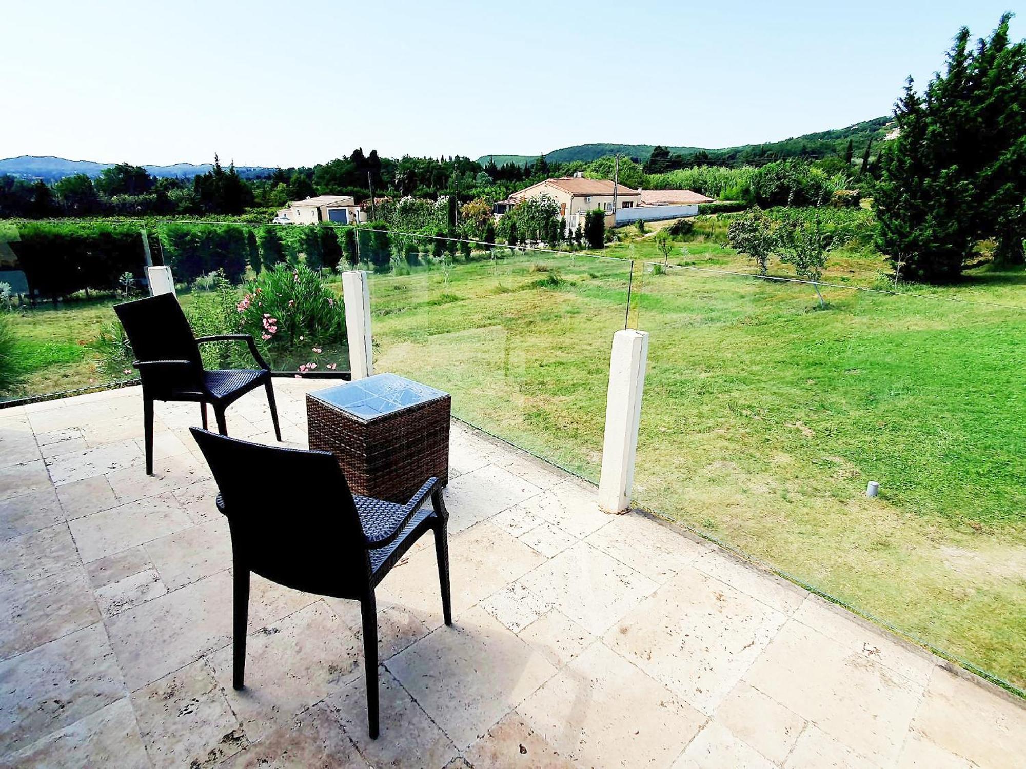 Chambre Cosy Avec Terrasse Sur La Colline Boisee, Parking Prive, Jardin, Calme, Climatisation, 10 Mn Pont Du Gard Num7 Rochefort-du-Gard Eksteriør bilde